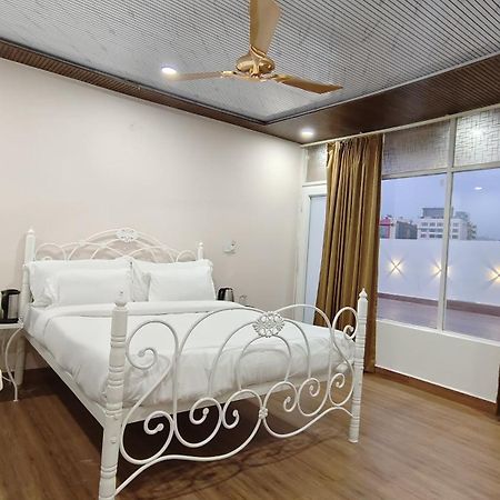Hotel Golden Heritage Deluxe Jaipur Dış mekan fotoğraf