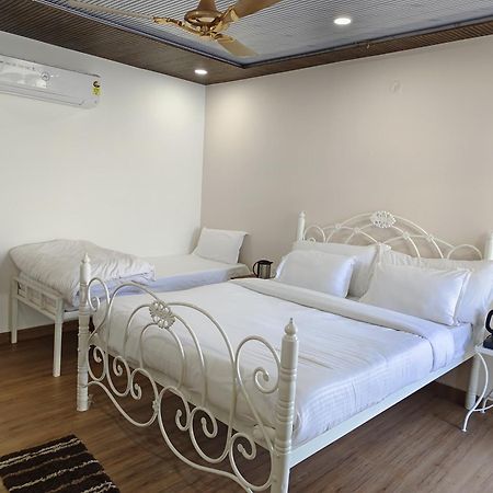 Hotel Golden Heritage Deluxe Jaipur Dış mekan fotoğraf