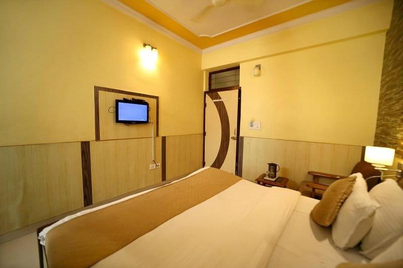 Hotel Golden Heritage Deluxe Jaipur Dış mekan fotoğraf