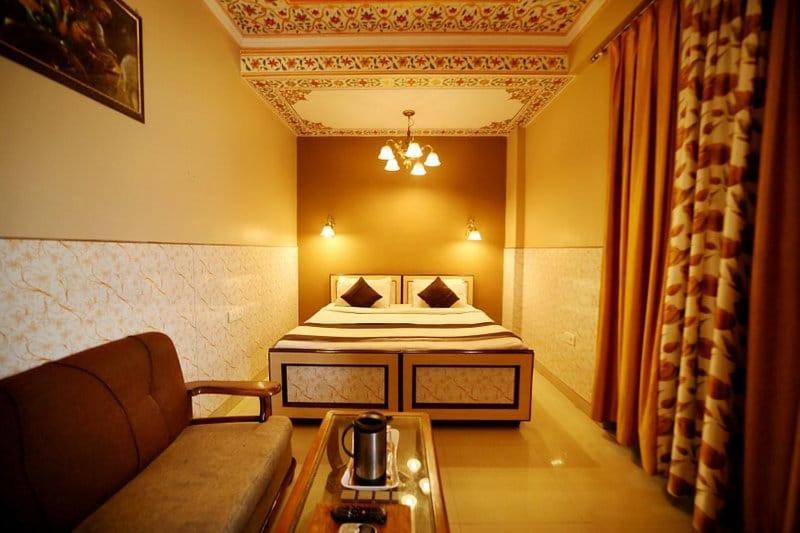 Hotel Golden Heritage Deluxe Jaipur Dış mekan fotoğraf