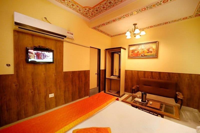 Hotel Golden Heritage Deluxe Jaipur Dış mekan fotoğraf